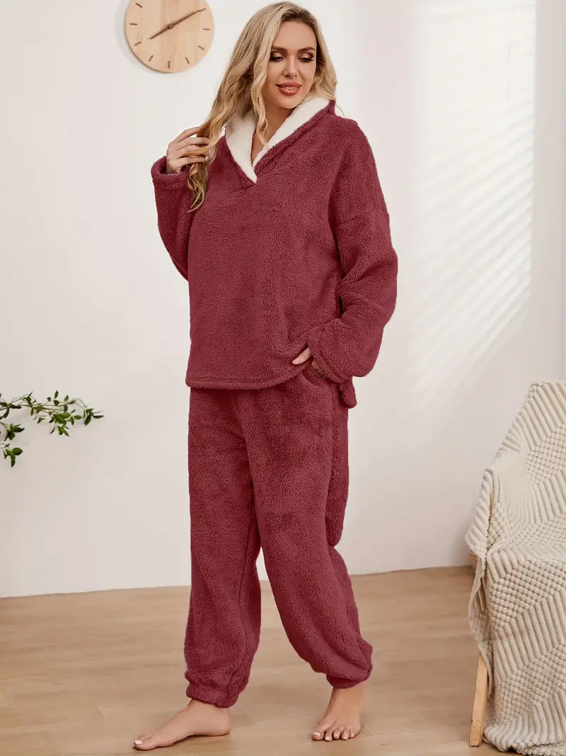 Pullover und Hosen-Pyjama-Set für Frauen