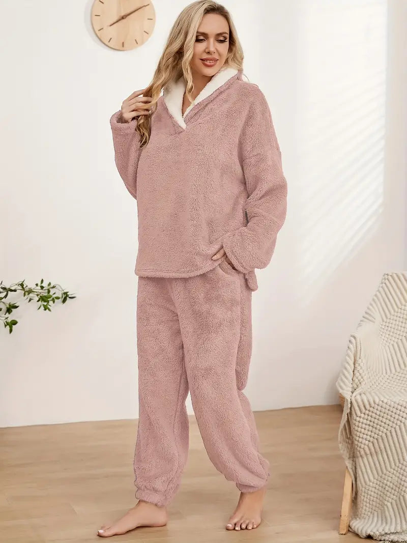 Pullover und Hosen-Pyjama-Set für Frauen