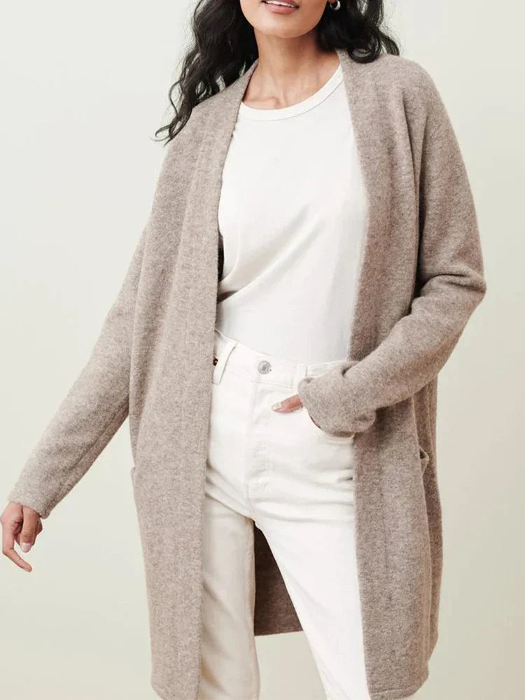 Stilvolle und kuschelige Strickjacke für Frauen