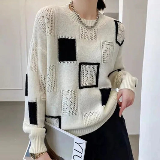 Modischer Patchwork-Strickpullover